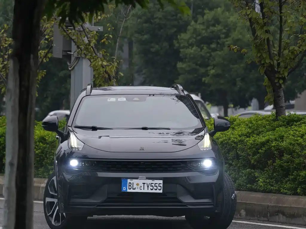 Lynk & Co 01 — миниатюра 7