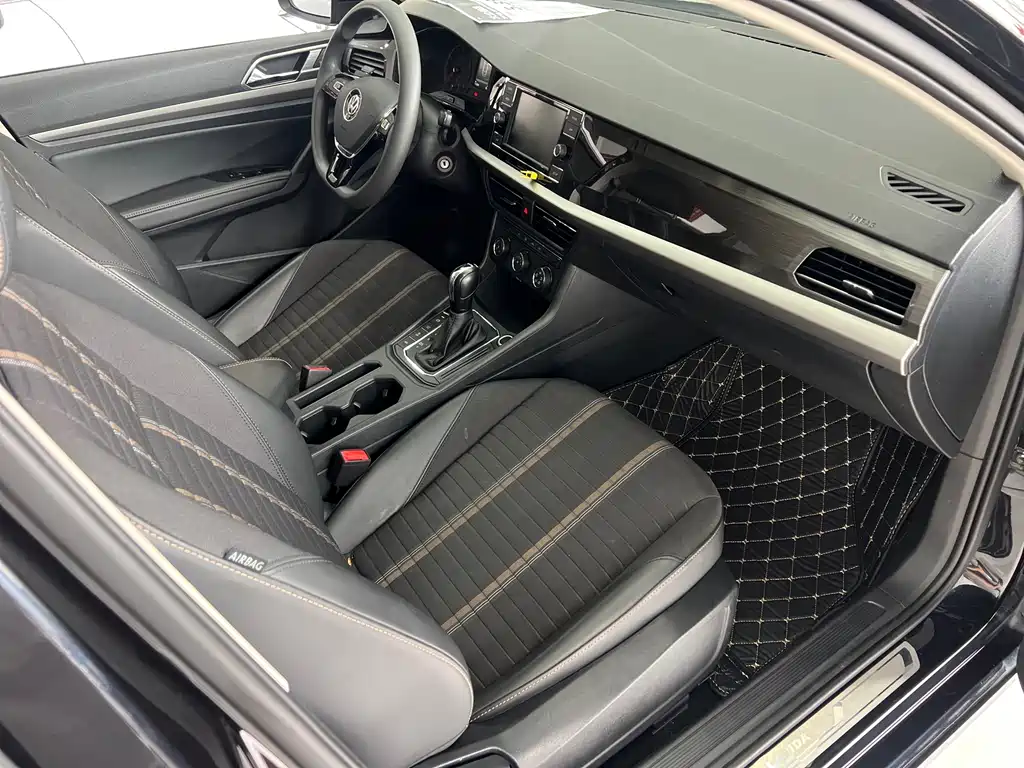 Volkswagen Lavida — миниатюра 5