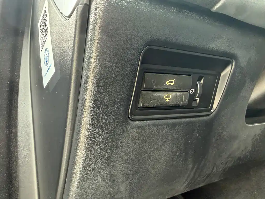 Land Rover Sport — миниатюра 15