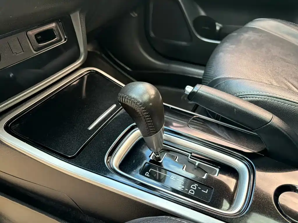 Mitsubishi Outlander — миниатюра 9