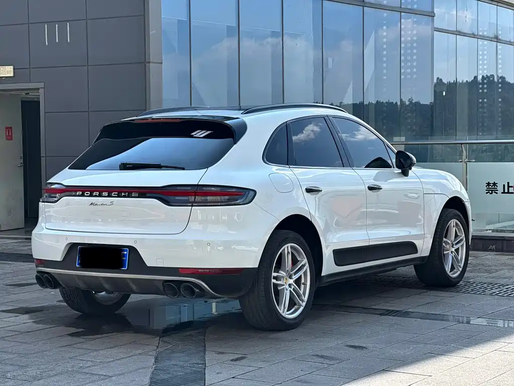 Porsche Macan 2021 — фото 25