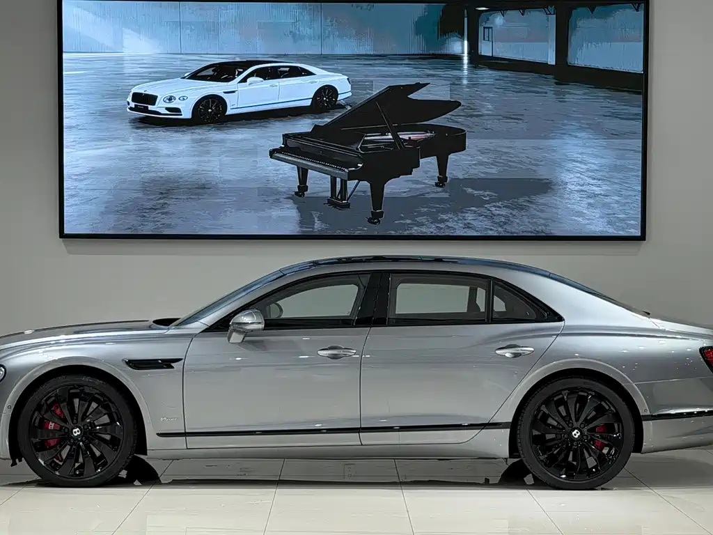 Bentley Flying Spur — миниатюра 3