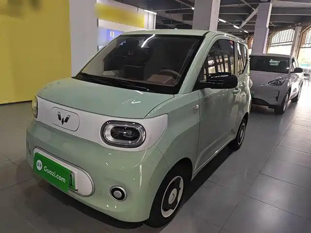 WULING AUTOMOBILE HONGGUANG MINIEV 2025