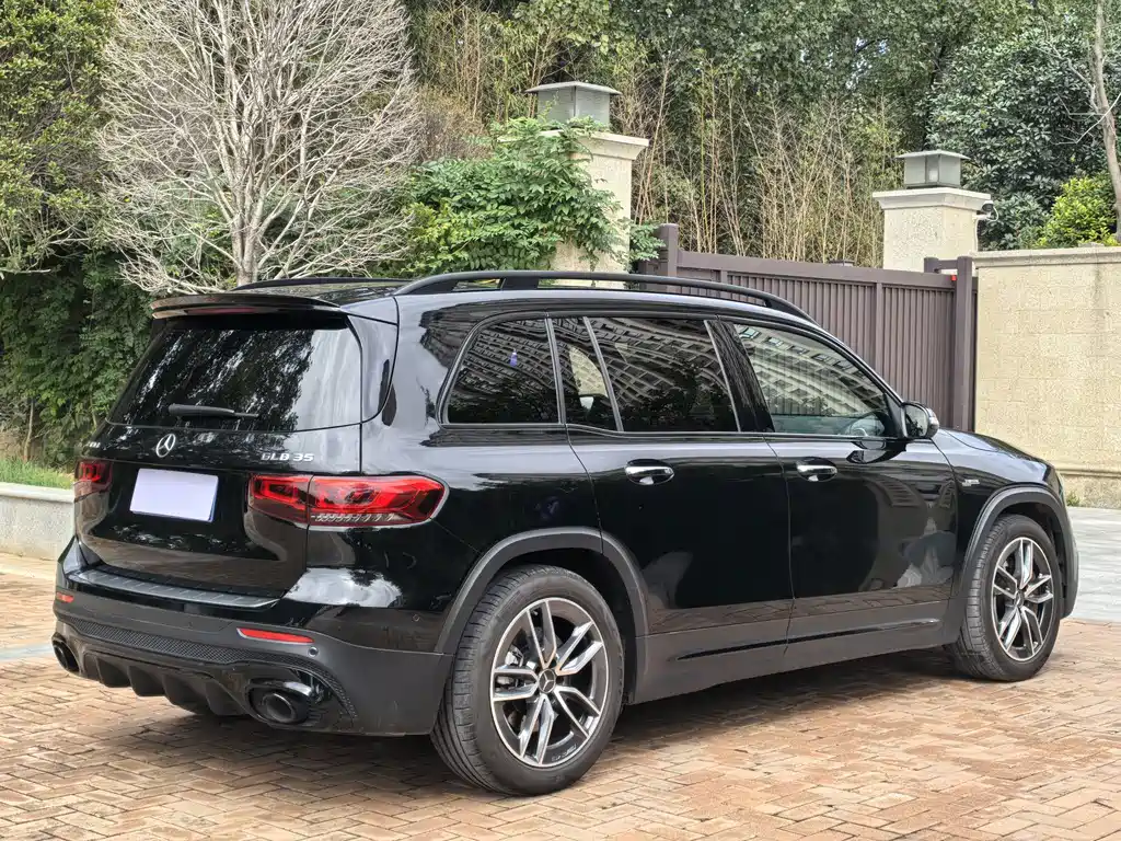 Mercedes-Benz GLB AMG — миниатюра 19