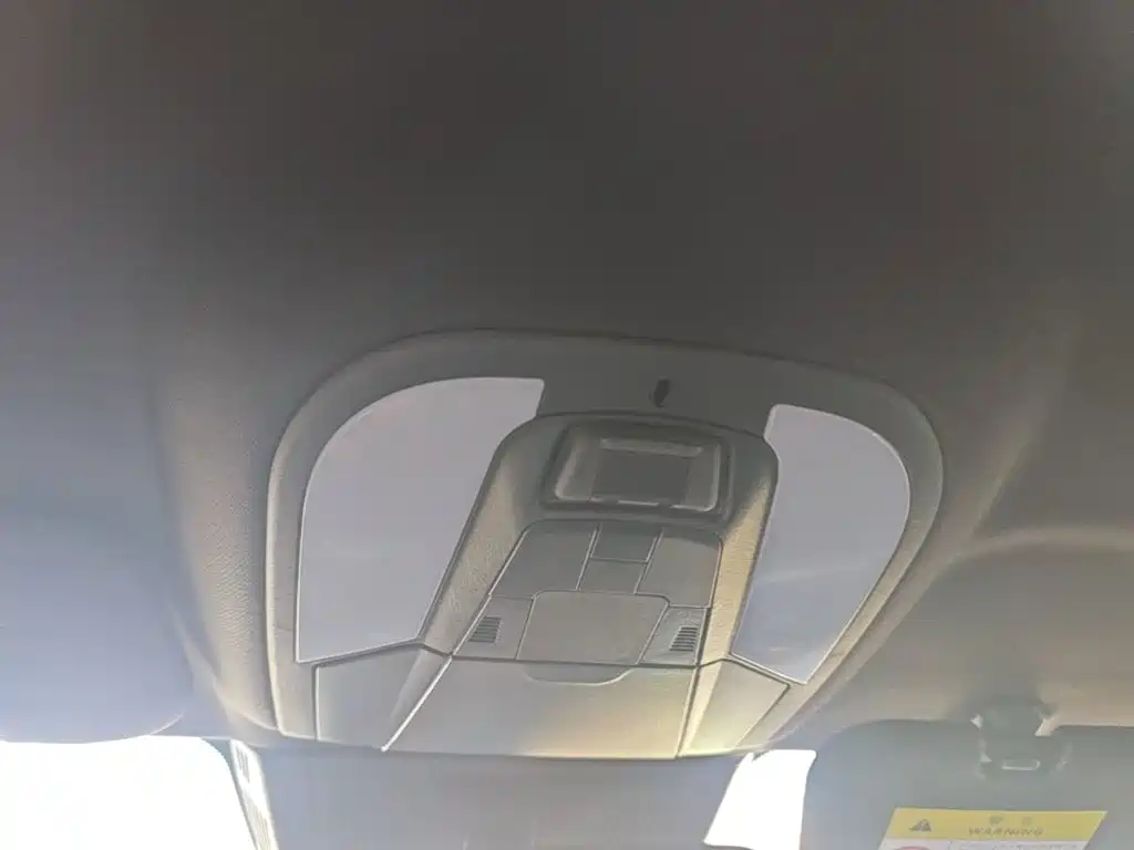 BYD e9 — миниатюра 18