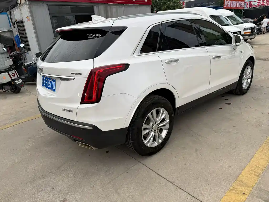 Cadillac XT5 — миниатюра 7