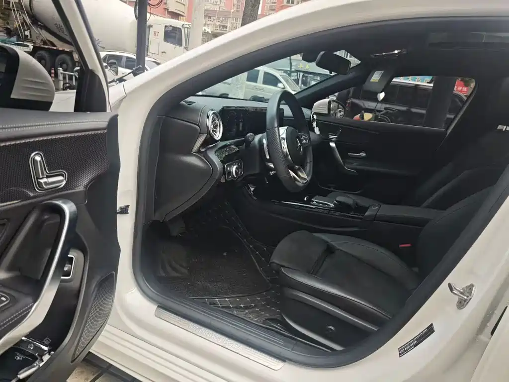 Mercedes-Benz A-Class A 2021 A 200 L Sport Fashion
