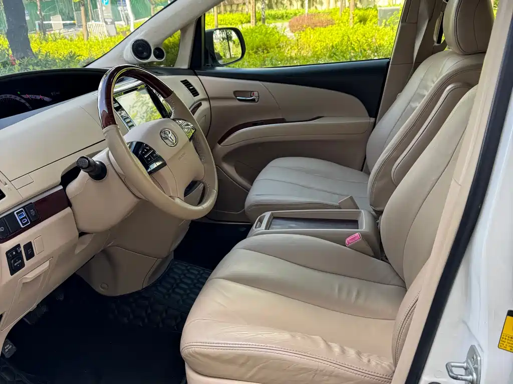 Toyota Previa 2012 2.4L 7 Luxury