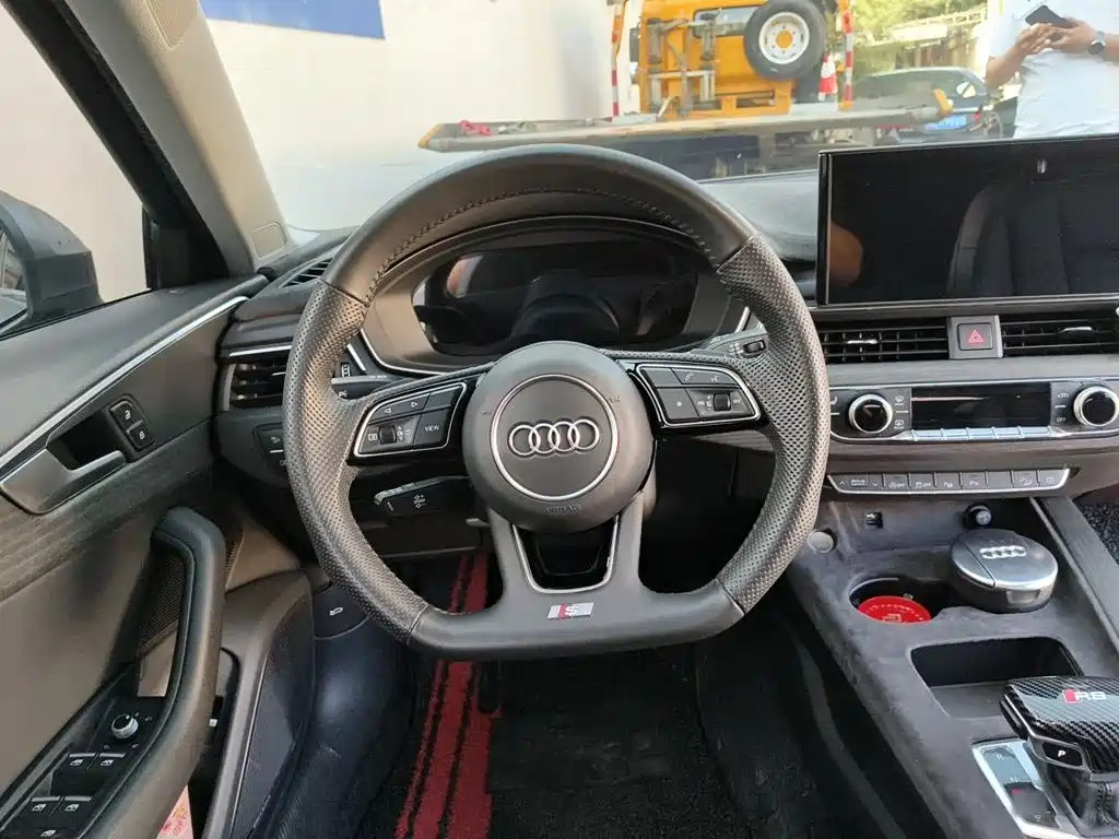 Audi A4 (Import) — миниатюра 6