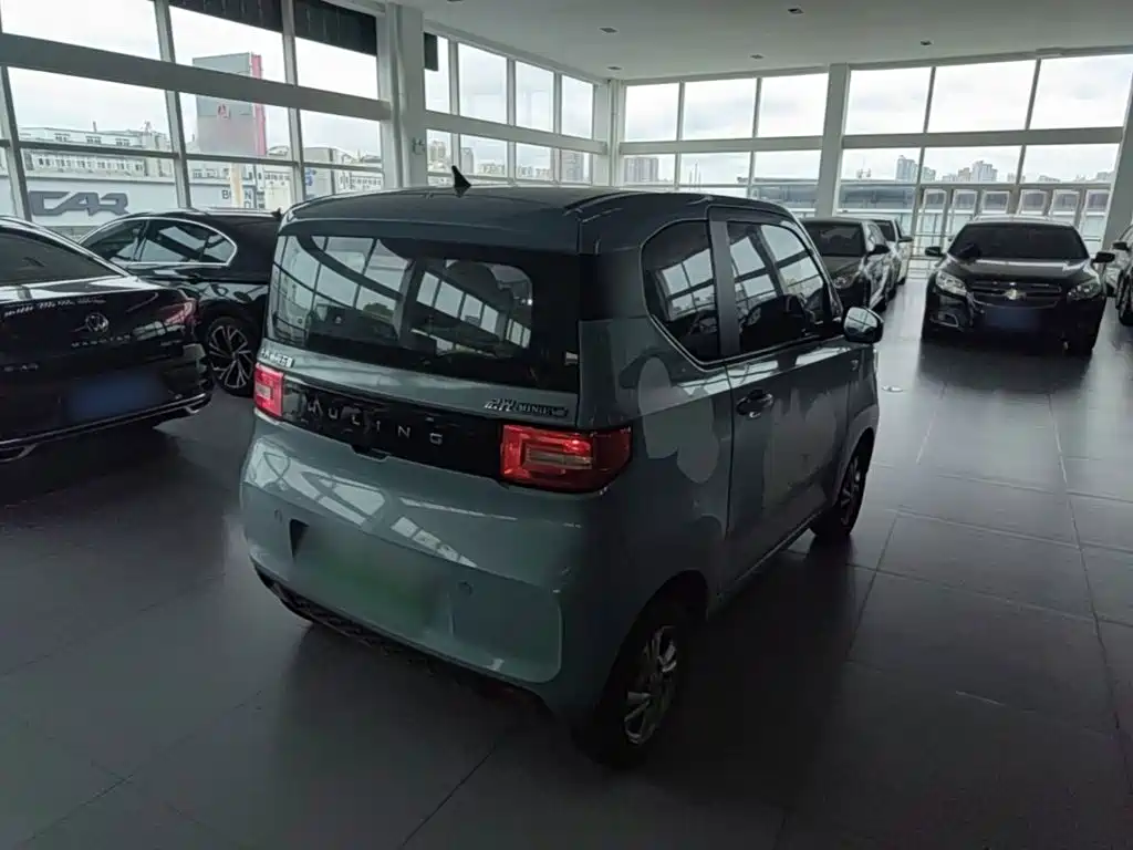 Wuling MINIEV — миниатюра 7