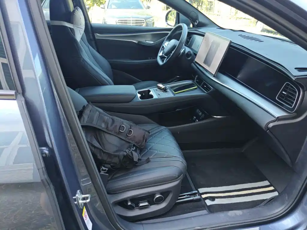 BYD Sealion 07 EV — миниатюра 25