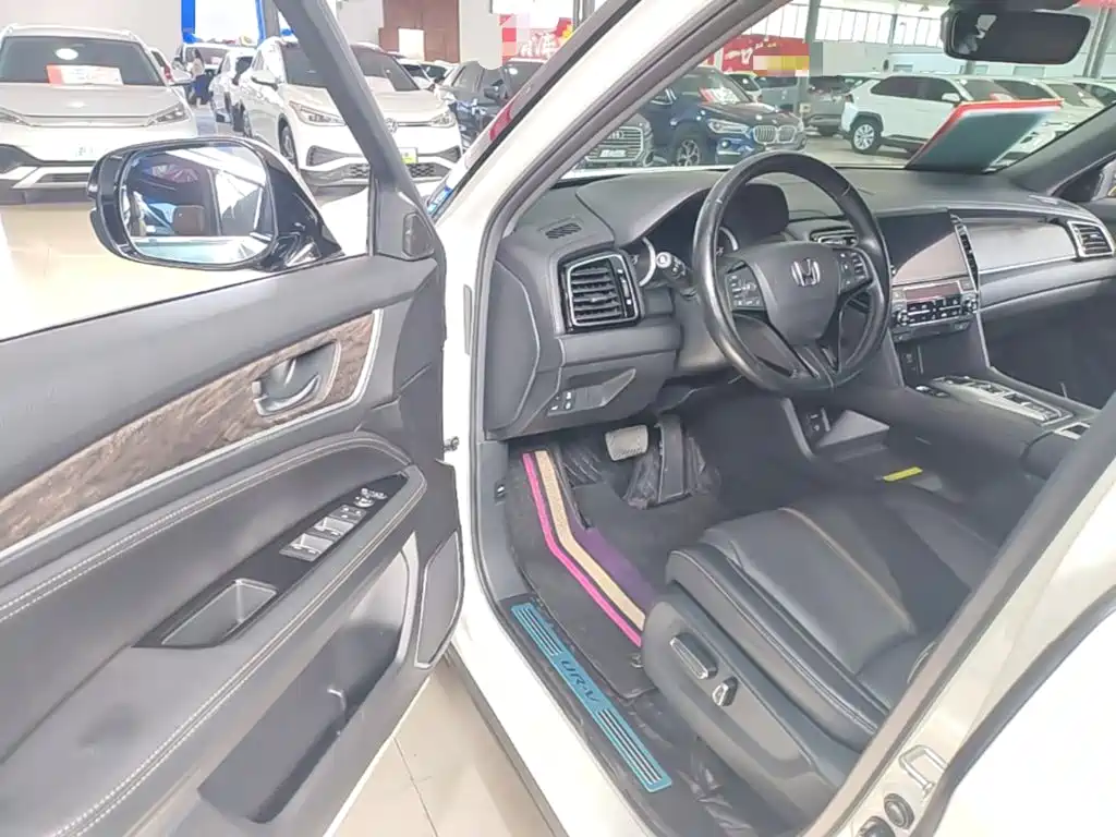Honda UR-V — миниатюра 16