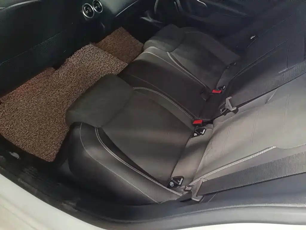 Mercedes-Benz A-Class — миниатюра 17