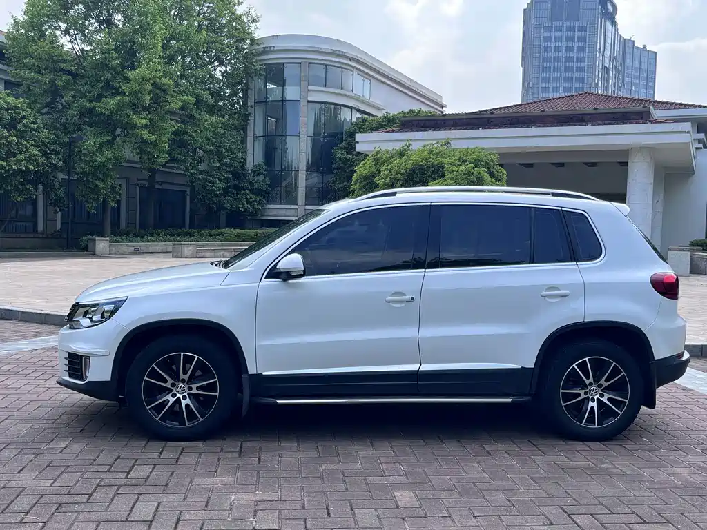 Volkswagen Tiguan — миниатюра 7