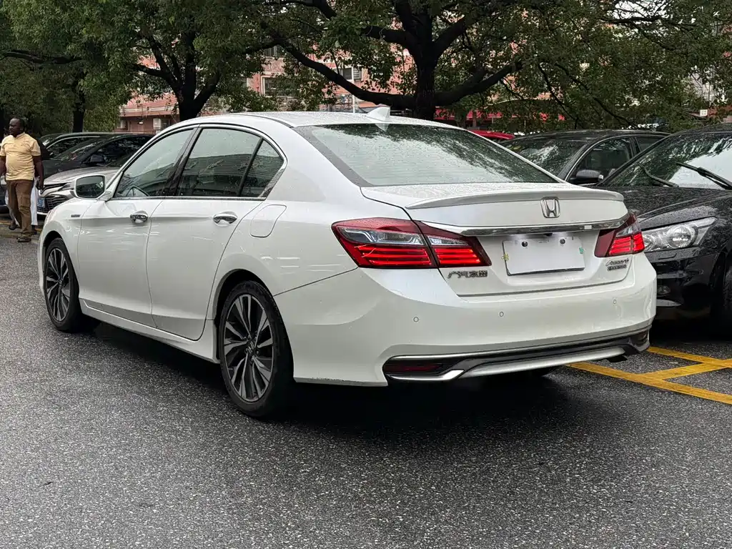 Honda Accord 2016 2.0L
