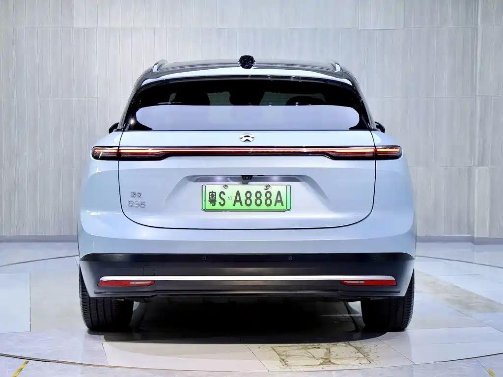 NIO ES6 — миниатюра 6