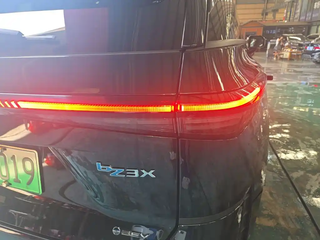 Toyota bZ3X — миниатюра 8