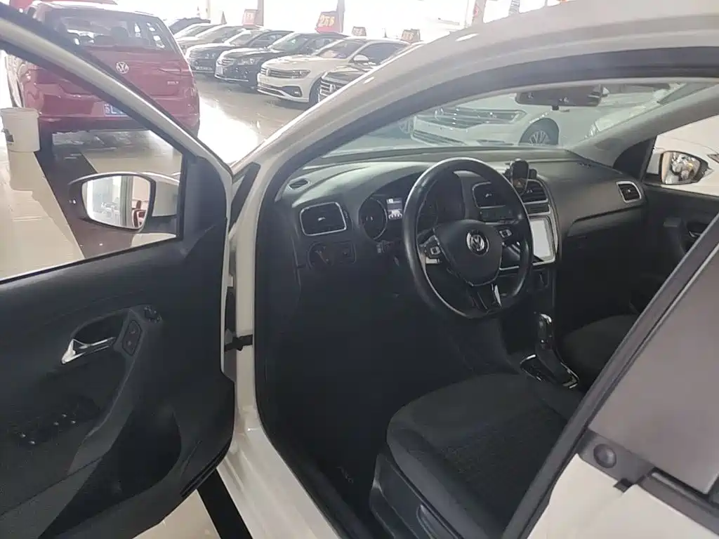 Volkswagen Polo — миниатюра 16