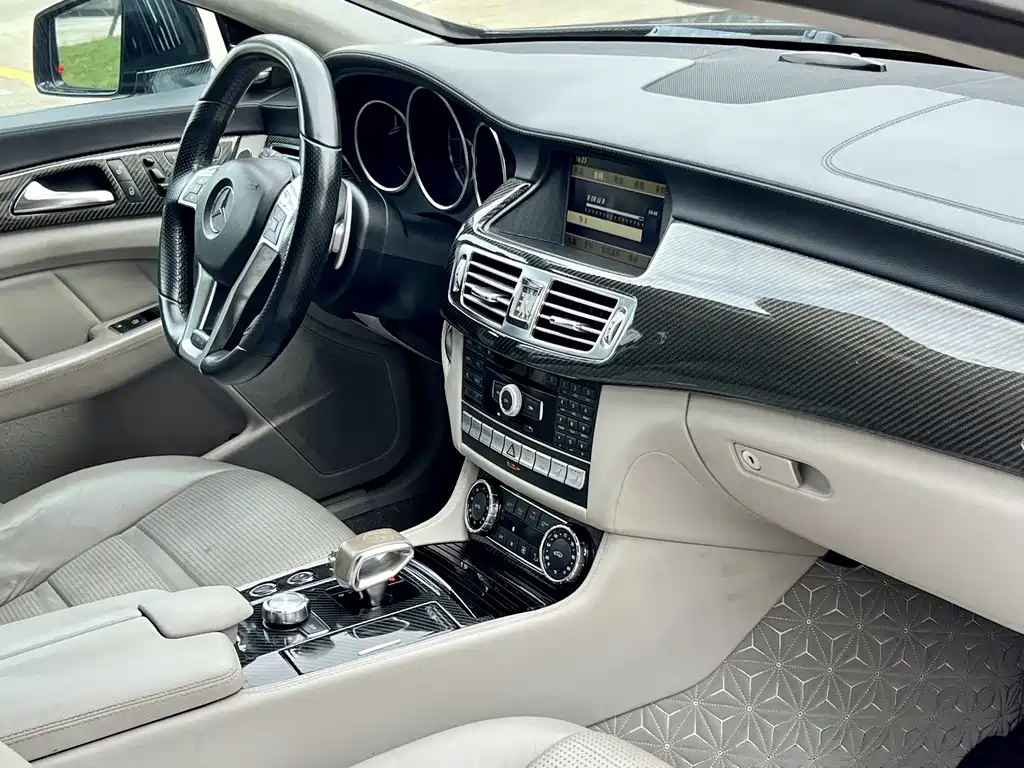 Mercedes-Benz CLS AMG — миниатюра 10