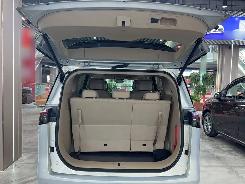 Buick GL8 Hybrid — миниатюра 12