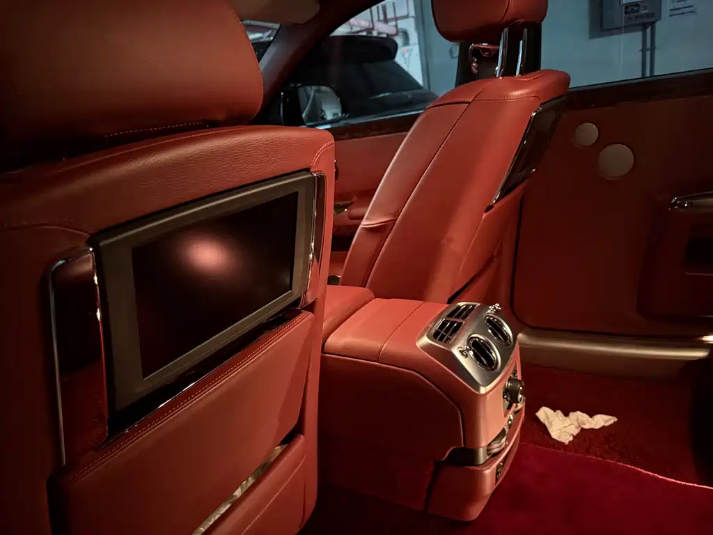 Rolls-Royce Ghost — миниатюра 6