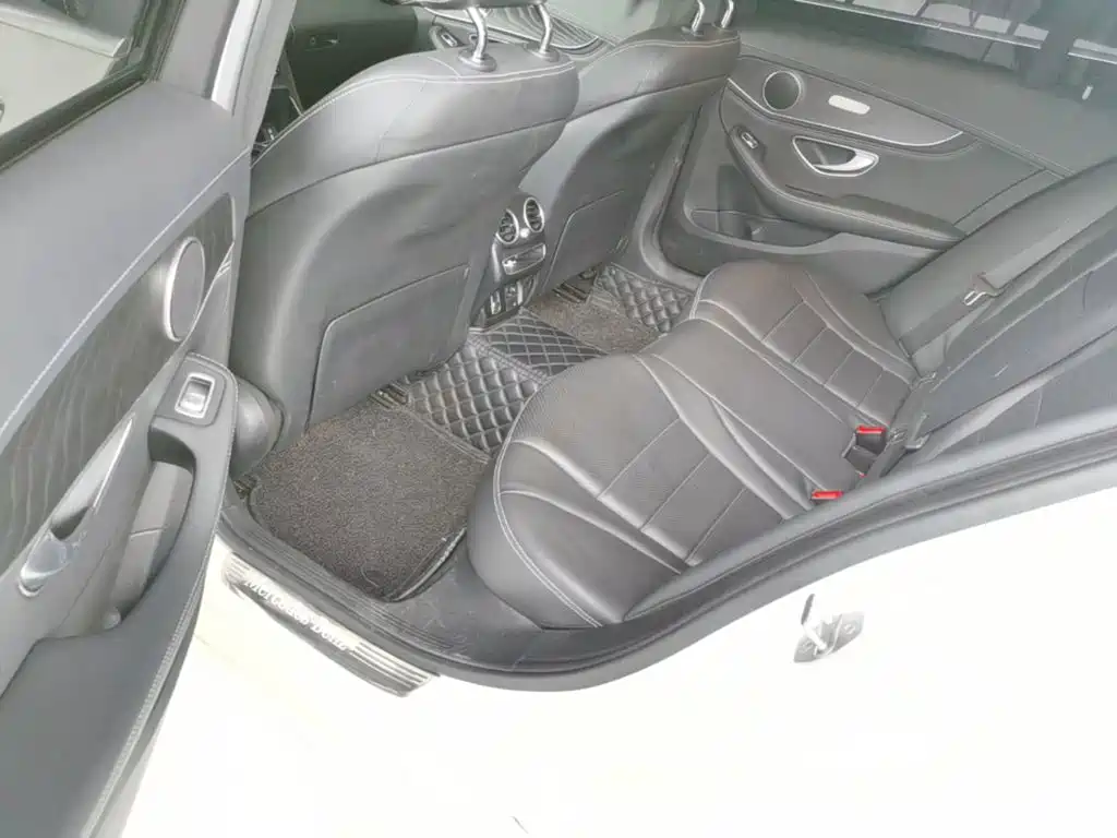 Mercedes-Benz C-Class — миниатюра 17
