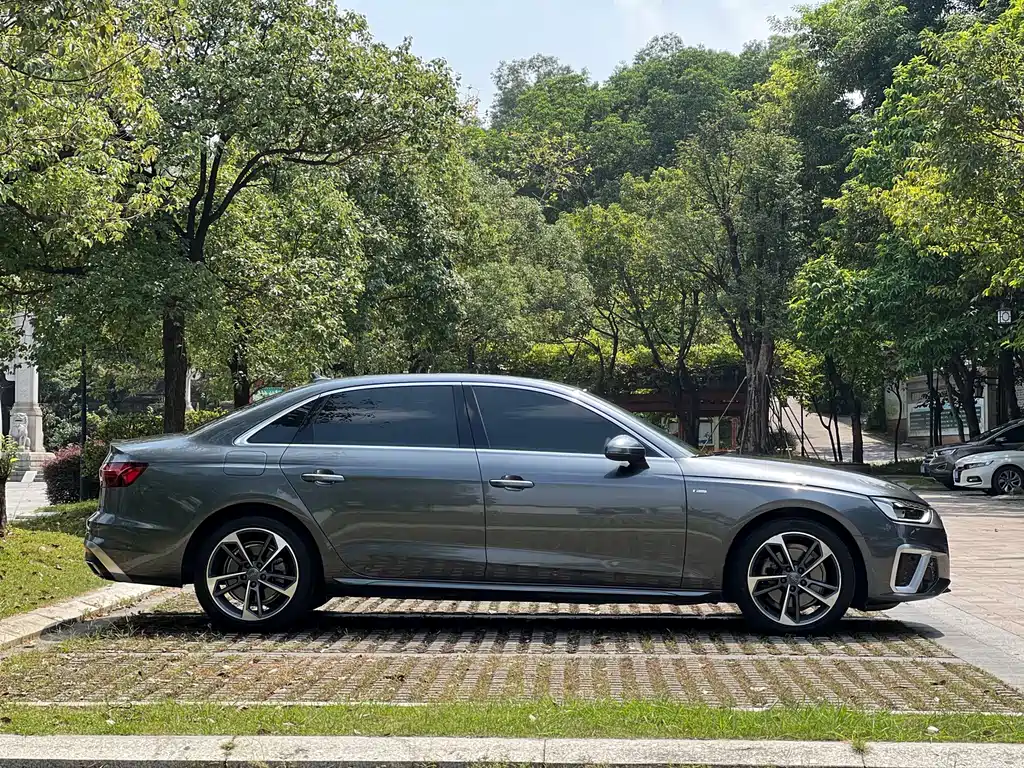 Audi A4L — миниатюра 7