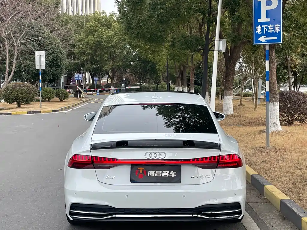 AUDI A7