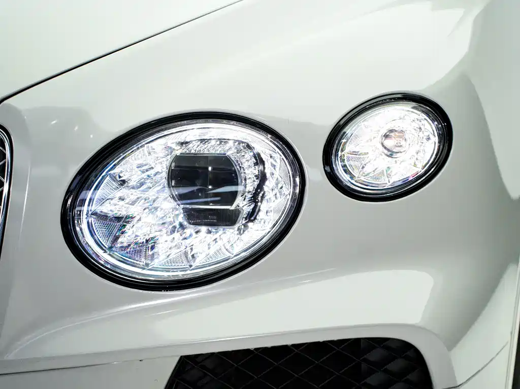Bentley Bentayga — миниатюра 5