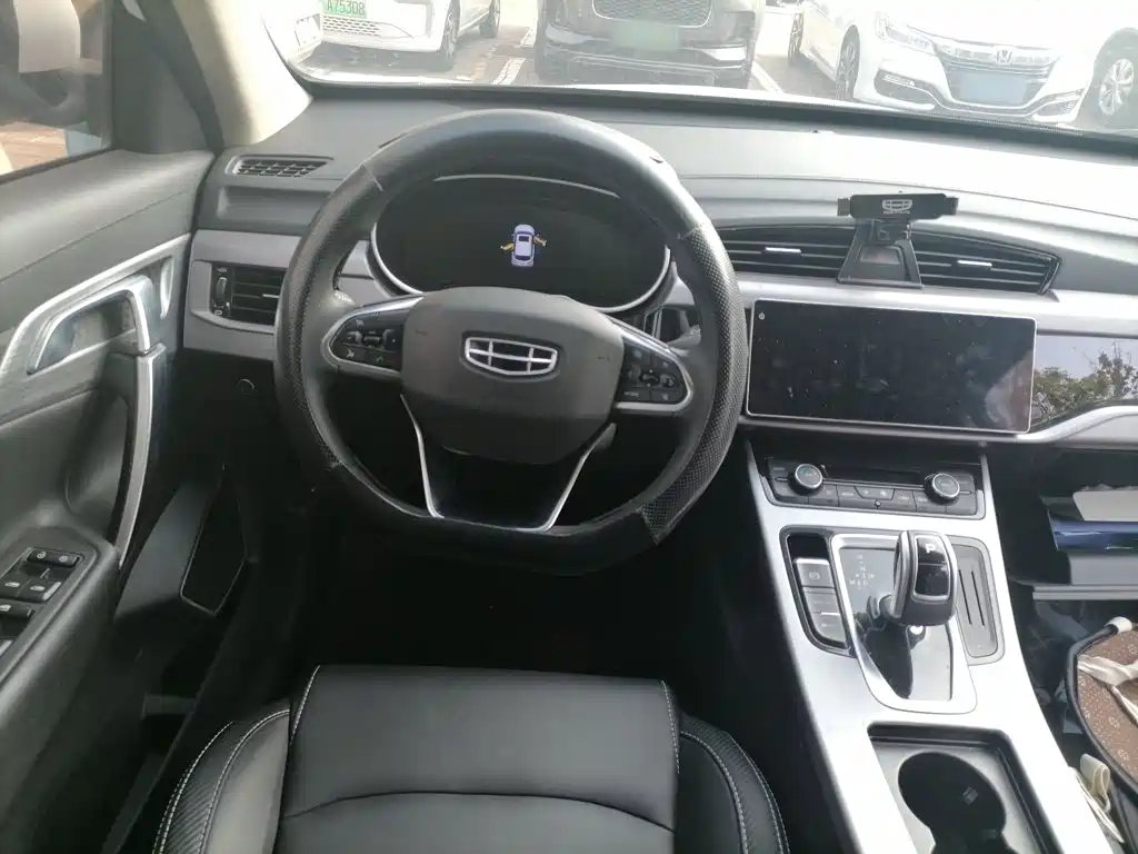 Geely Boyue — миниатюра 11