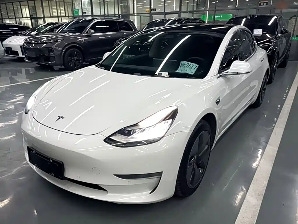 Tesla Model 3 — миниатюра 2