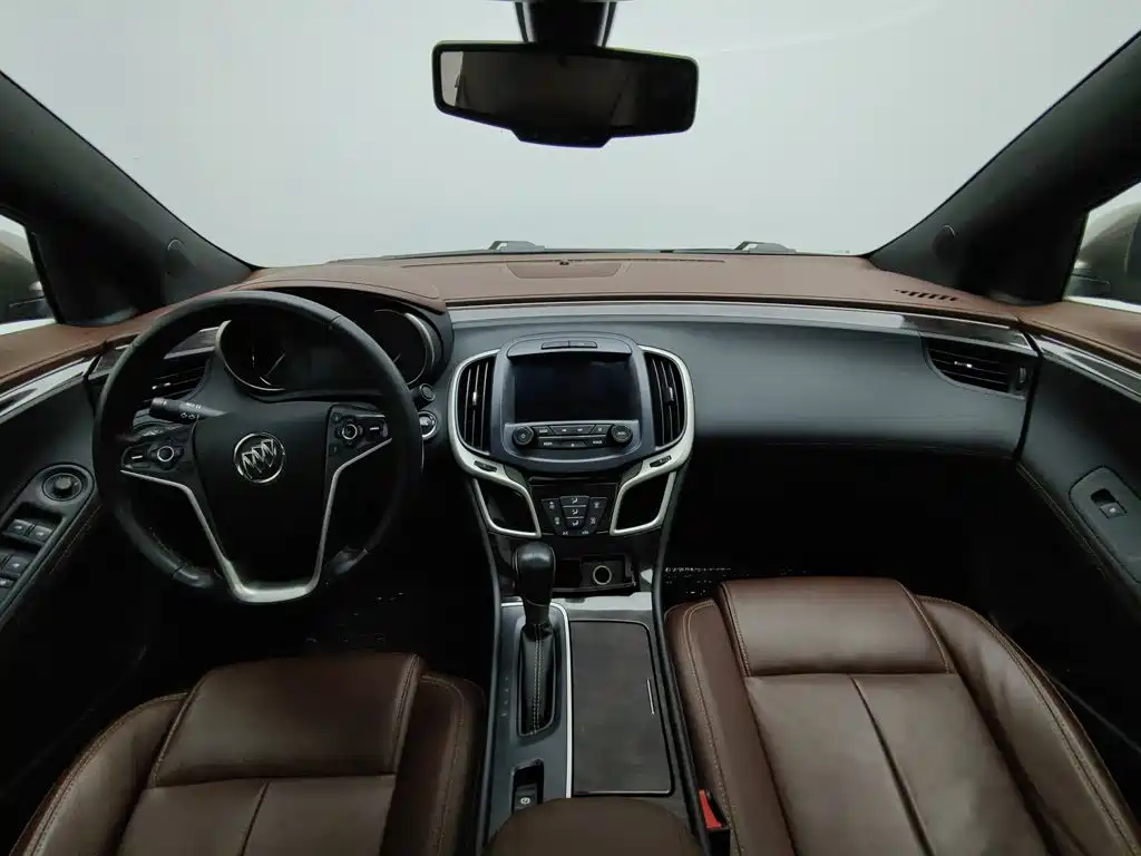 Buick LaCrosse — миниатюра 5