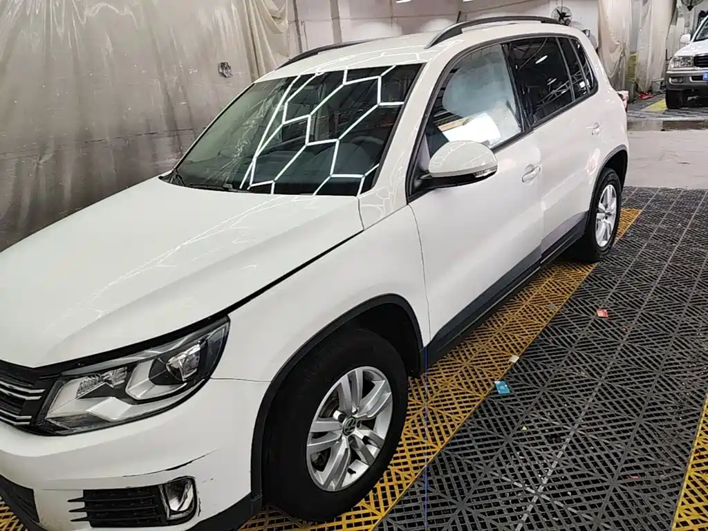 Volkswagen Tiguan — миниатюра 2