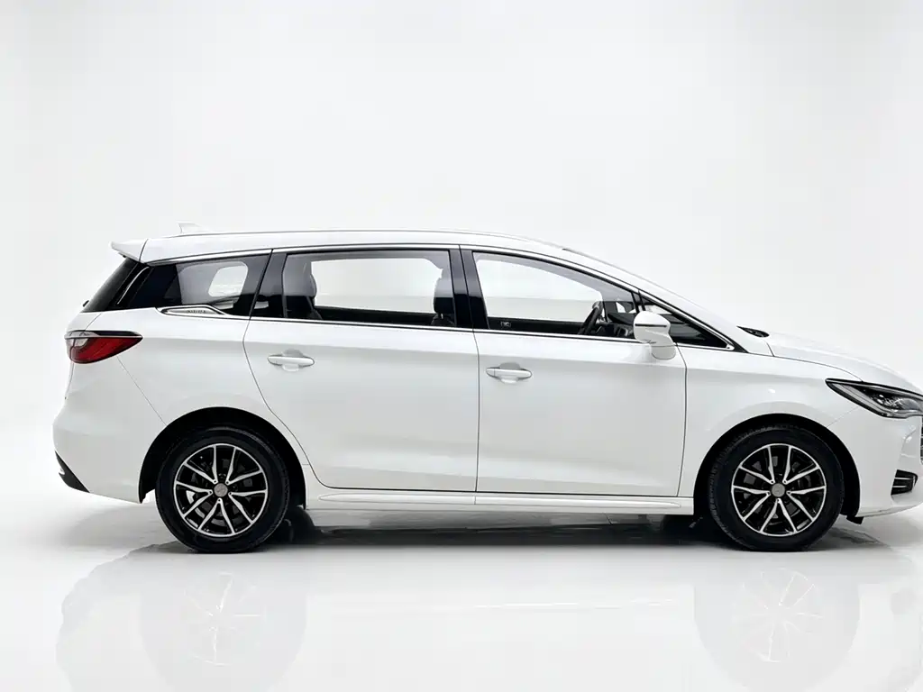 BYD Song MAX MAX 2017 1.5T AT Elite 7 мест