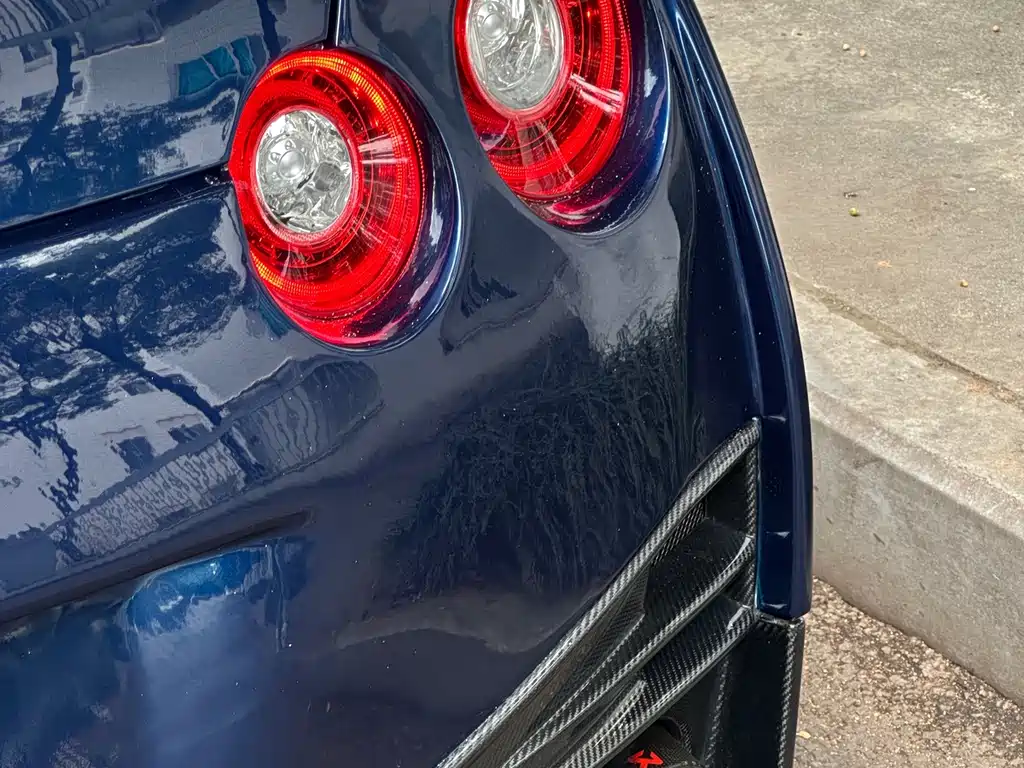 Nissan GT-R — миниатюра 14