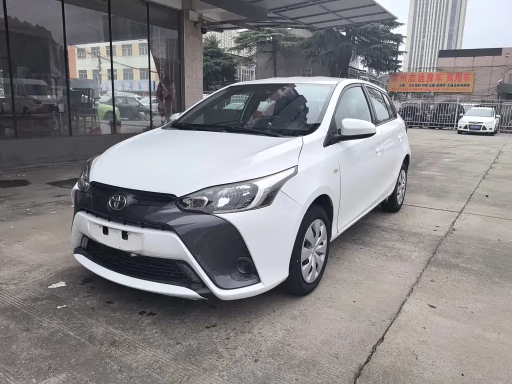 Купить Toyota Yaris L