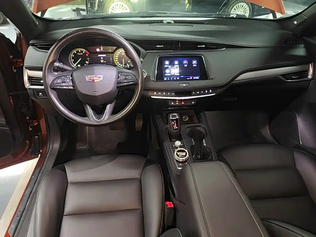 Cadillac XT4 — миниатюра 13