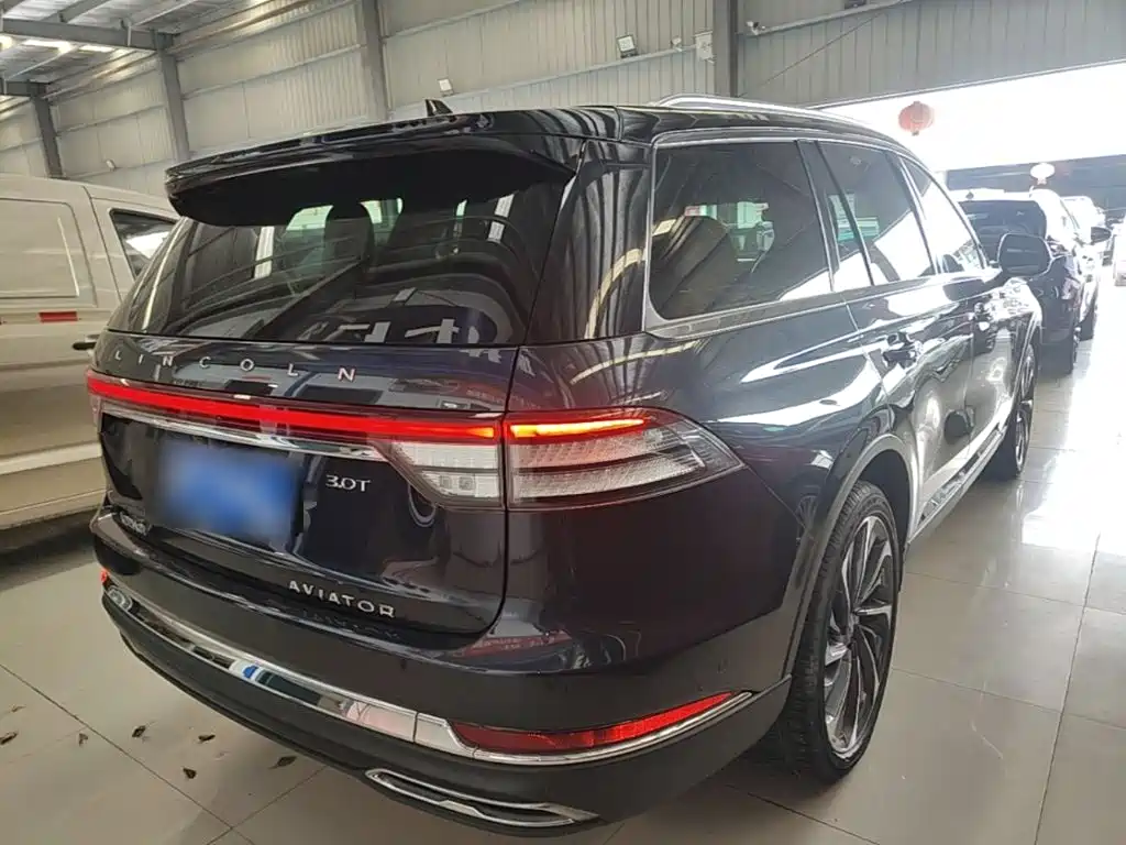 Lincoln Aviator — миниатюра 7
