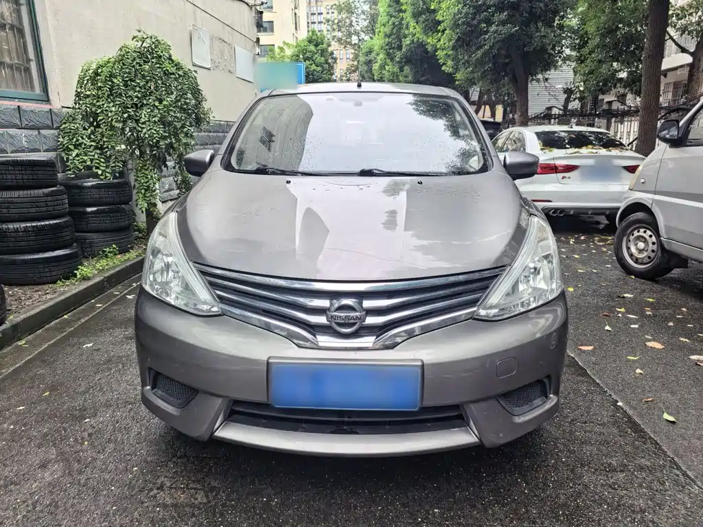 Nissan Livina — миниатюра 24
