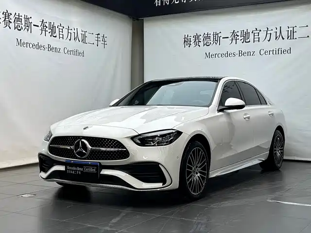 MERCEDES BENZ C CLASS 2024