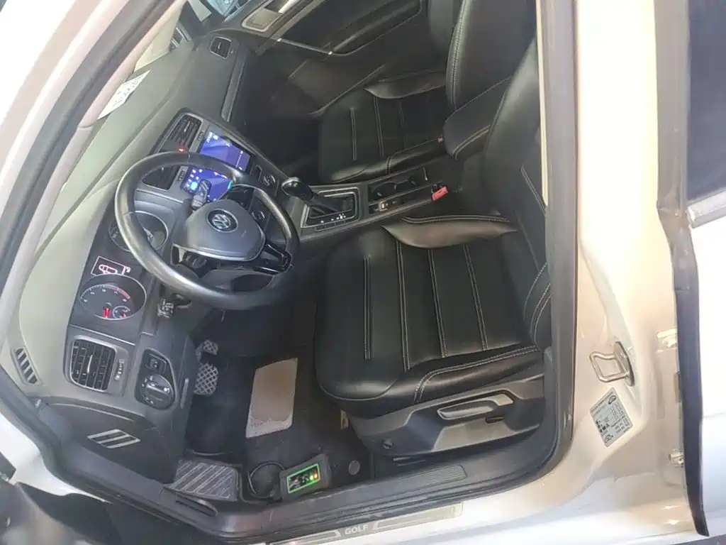 Volkswagen Golf — миниатюра 15