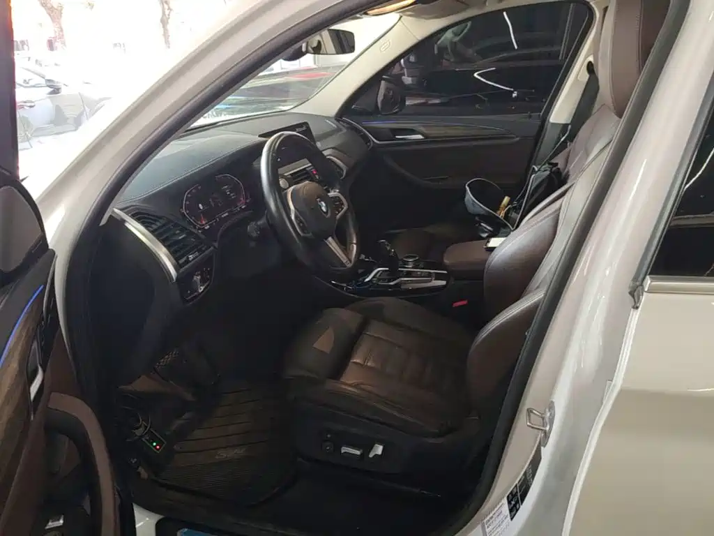 BMW X3 — миниатюра 15