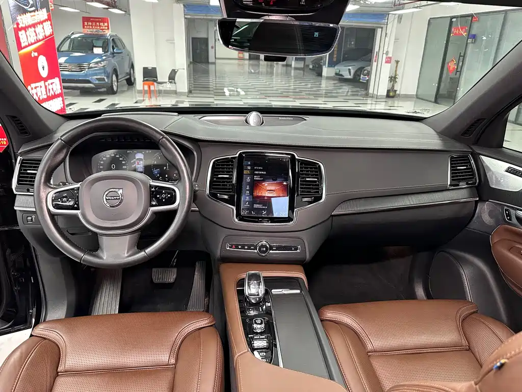Volvo XC90 — миниатюра 28