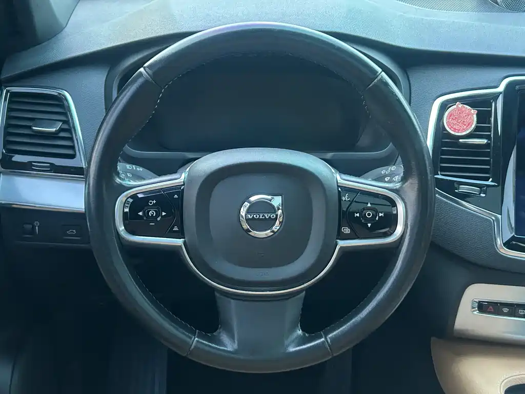 Volvo XC90 — миниатюра 14