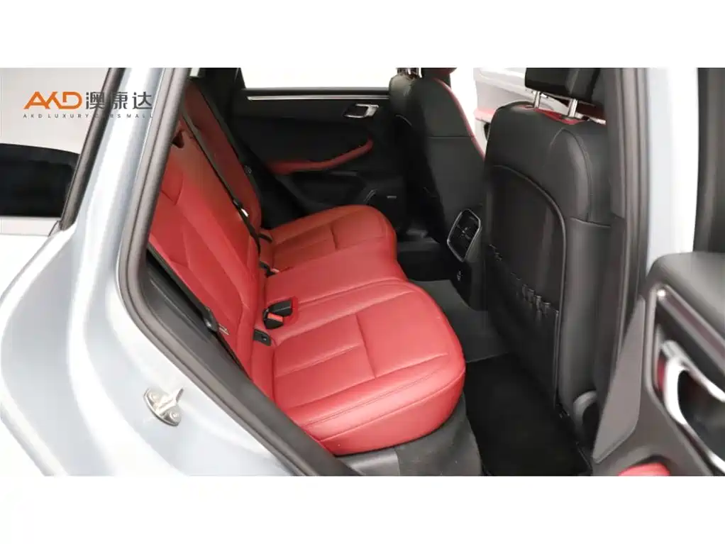 Porsche Macan — миниатюра 8