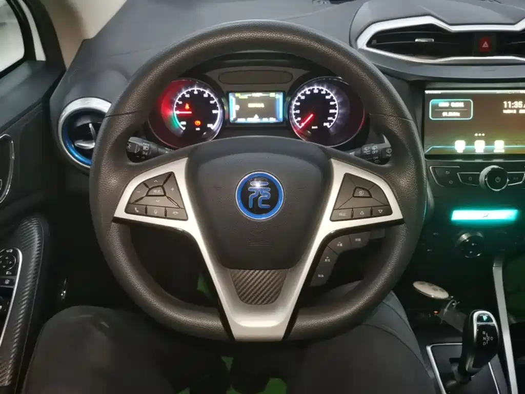BYD Yuan EV — миниатюра 11