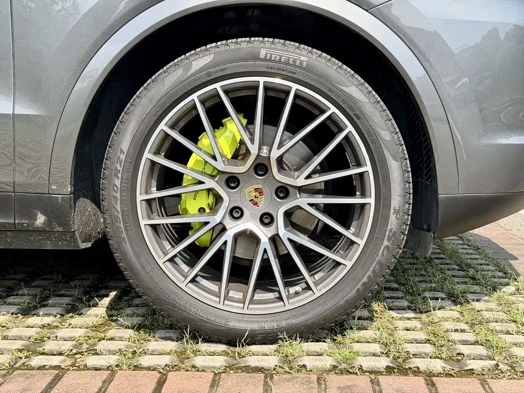 Porsche Cayenne Hybrid — миниатюра 15