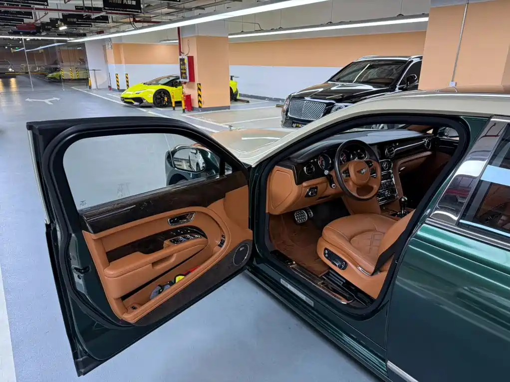 Bentley Mulsanne — миниатюра 11