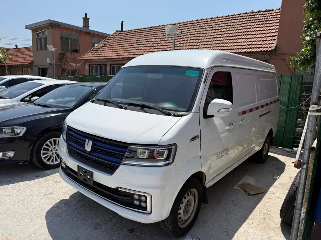 Yuan Cheng Yuan Cheng E5 2021