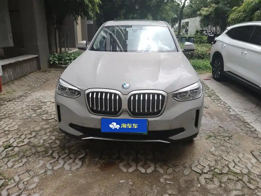 BMW iX3 2021 Lead